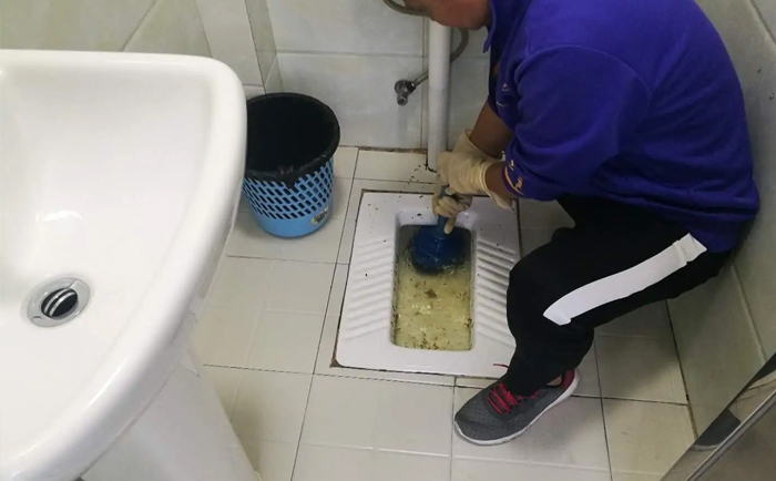 新建疏通蹲坑