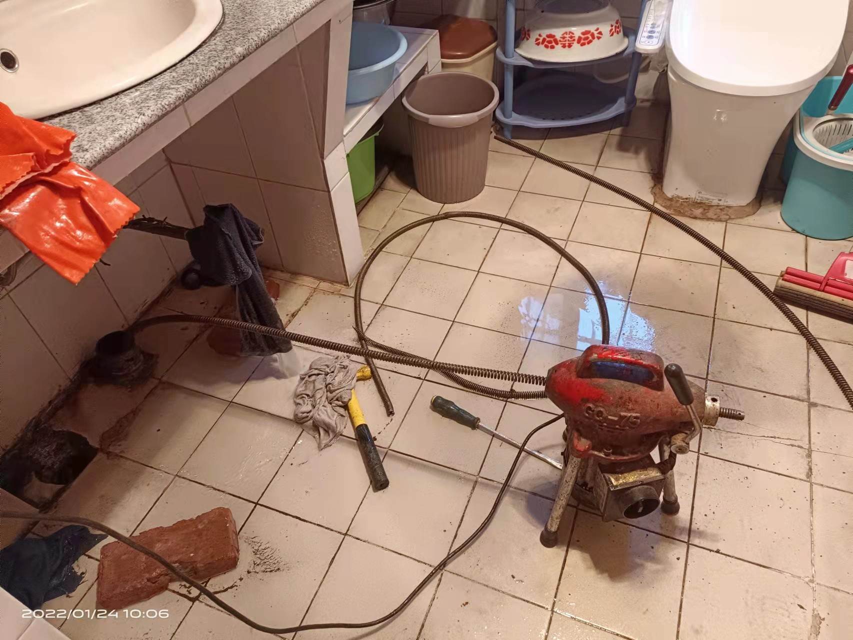 新建疏通厨房下水道，地漏疏通