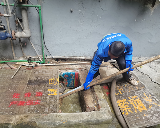 新建清掏化粪池